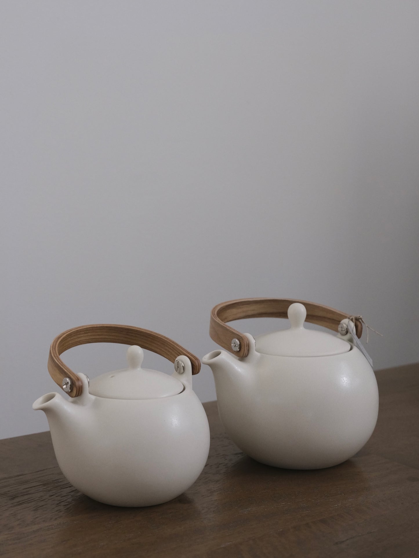 結 YUI Wooden Handle Teapot Set 600