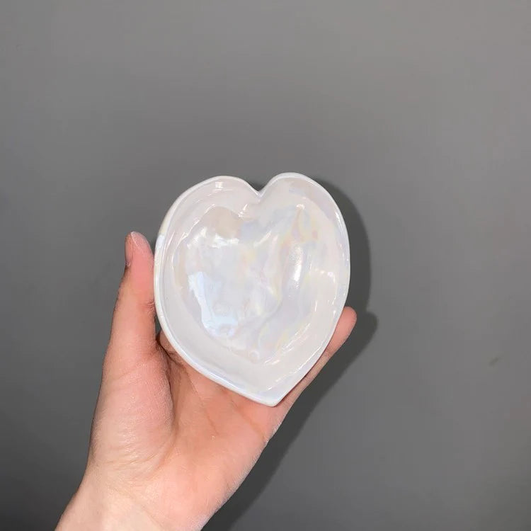 Small Pearl Heart Dish