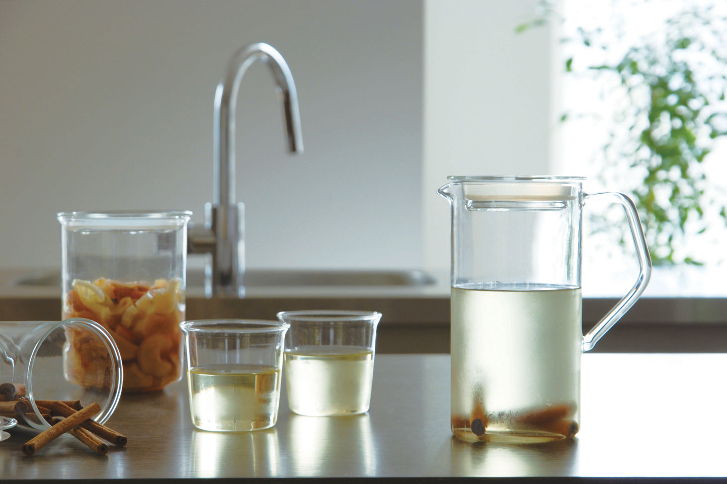 CAST water jug 750 ml