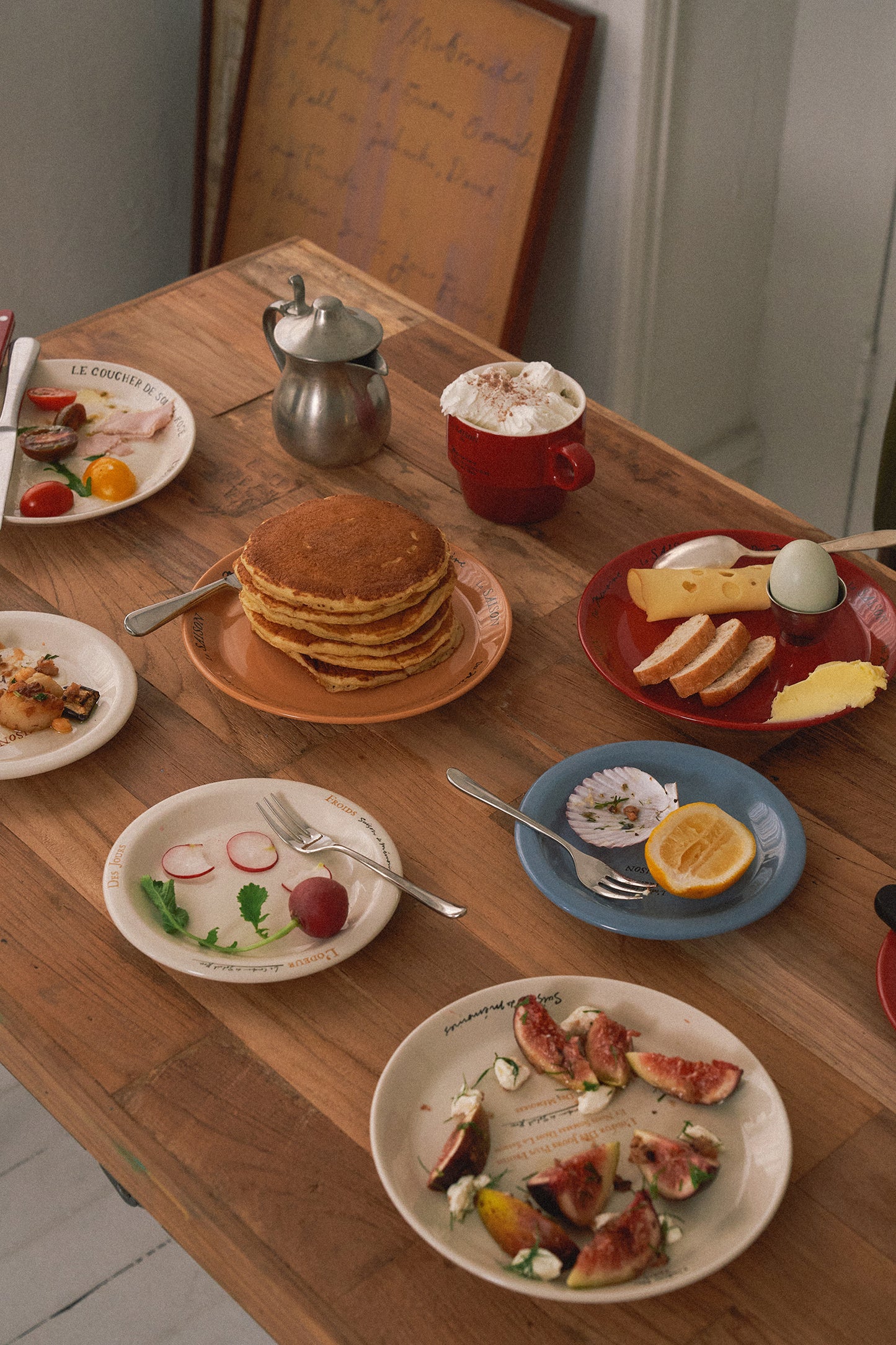 La Saison Plate (Chilli on Linen)