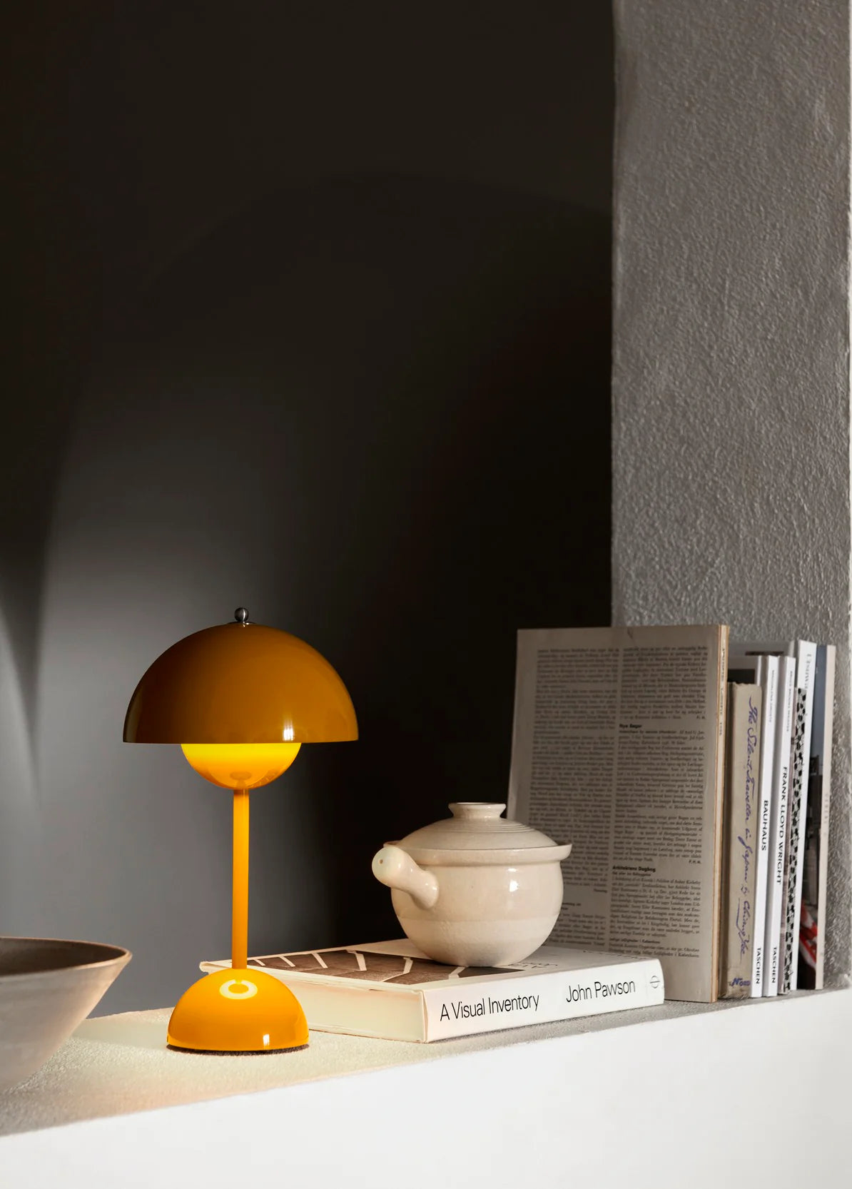 Flowerpot Portable Table Lamp VP9 (Mustard)