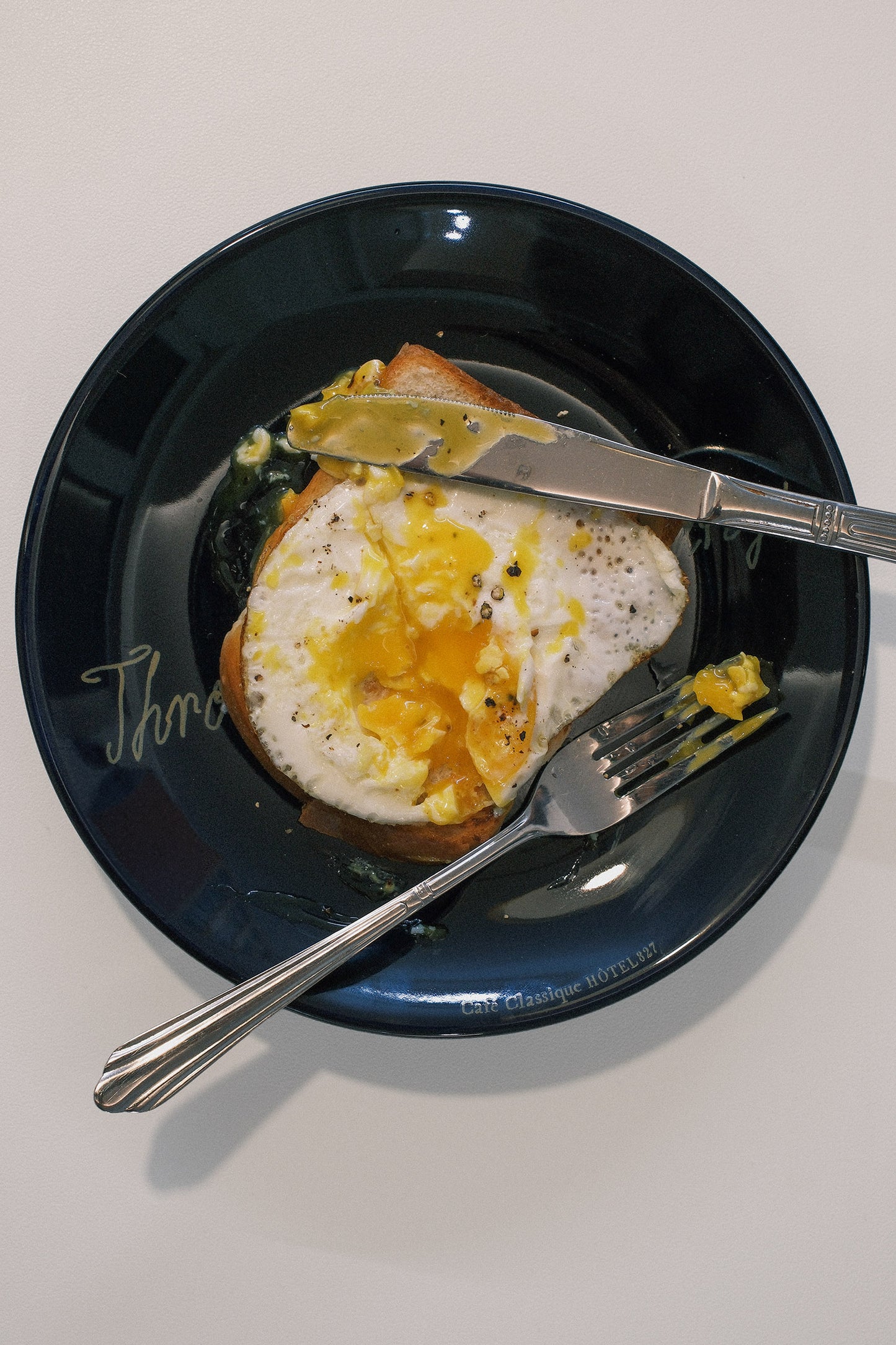 Poétique Flat Plate (Indigo)