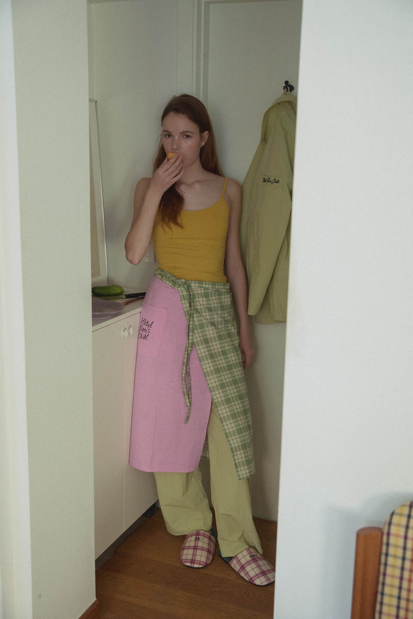 Standby Apron (Evergreen)