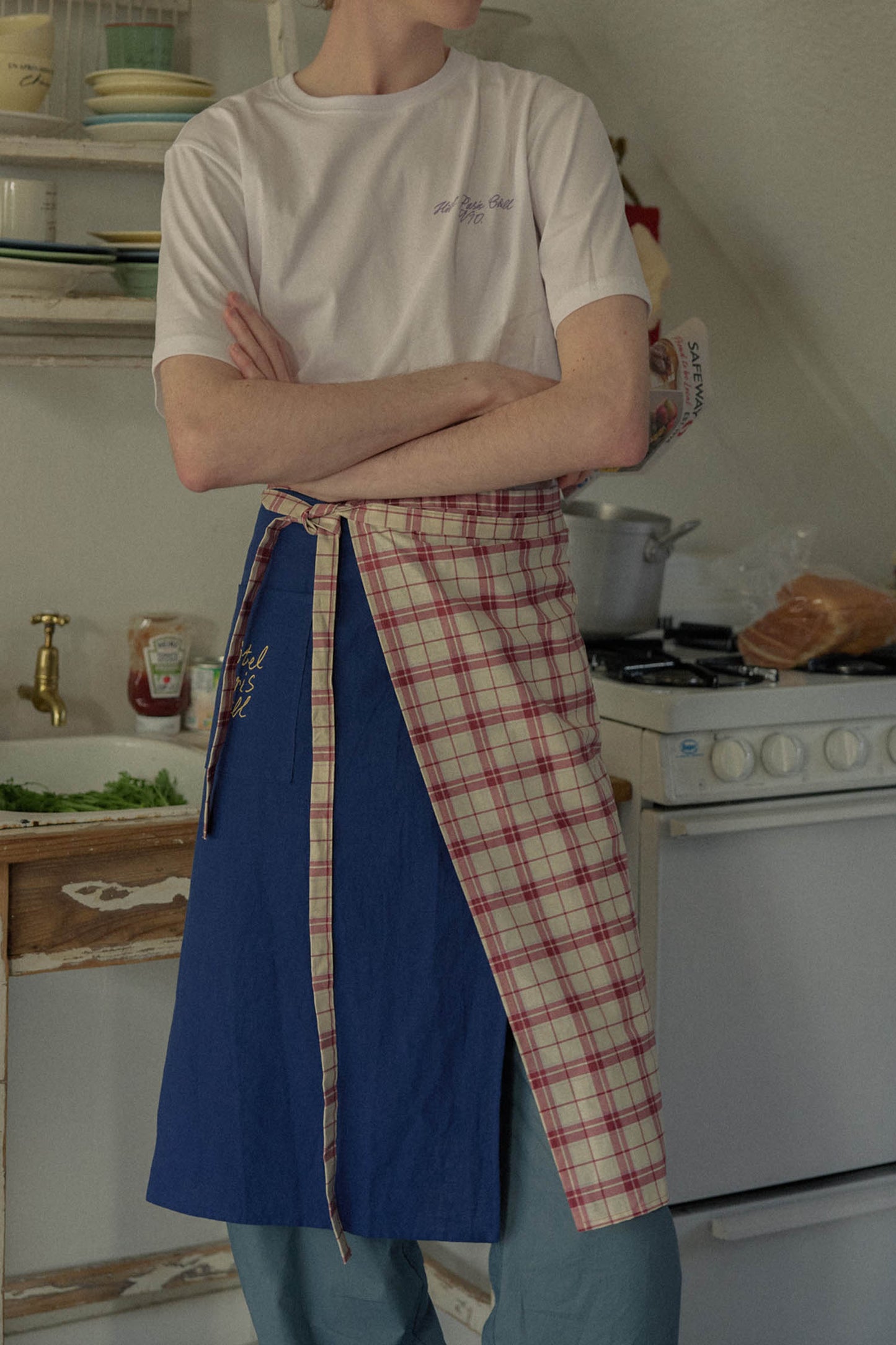 Standby Apron (Redwood)