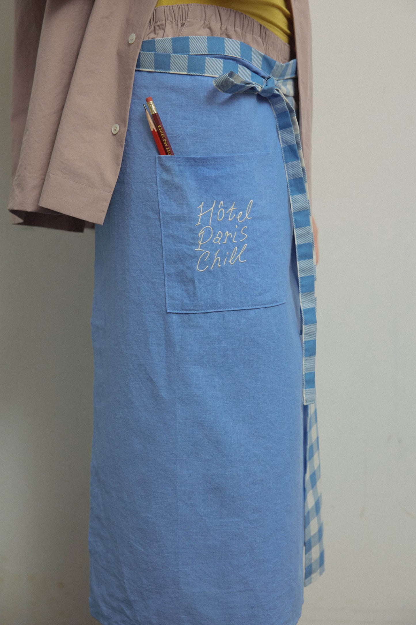 Standby Apron (Ripples)