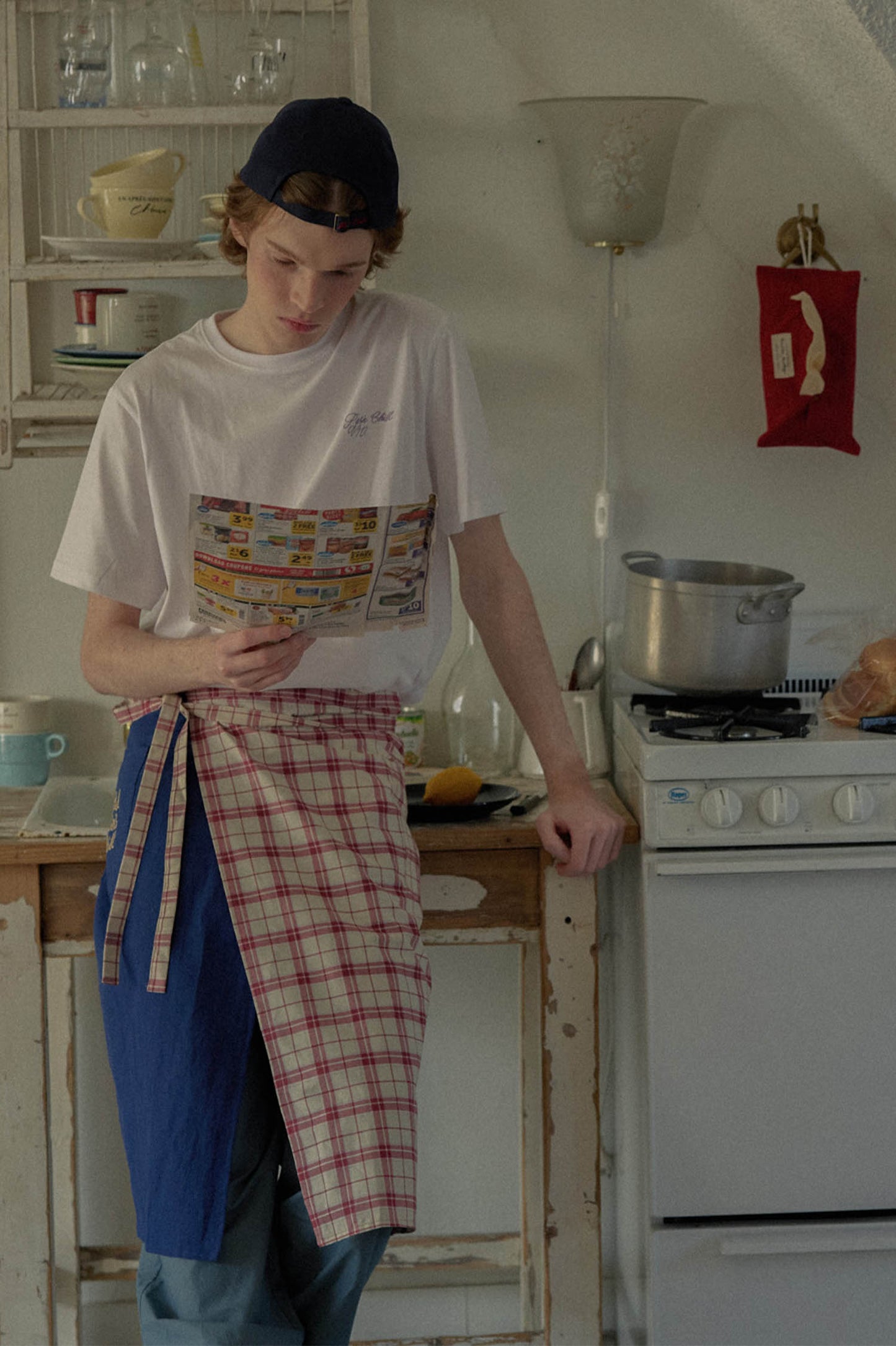 Standby Apron (Redwood)