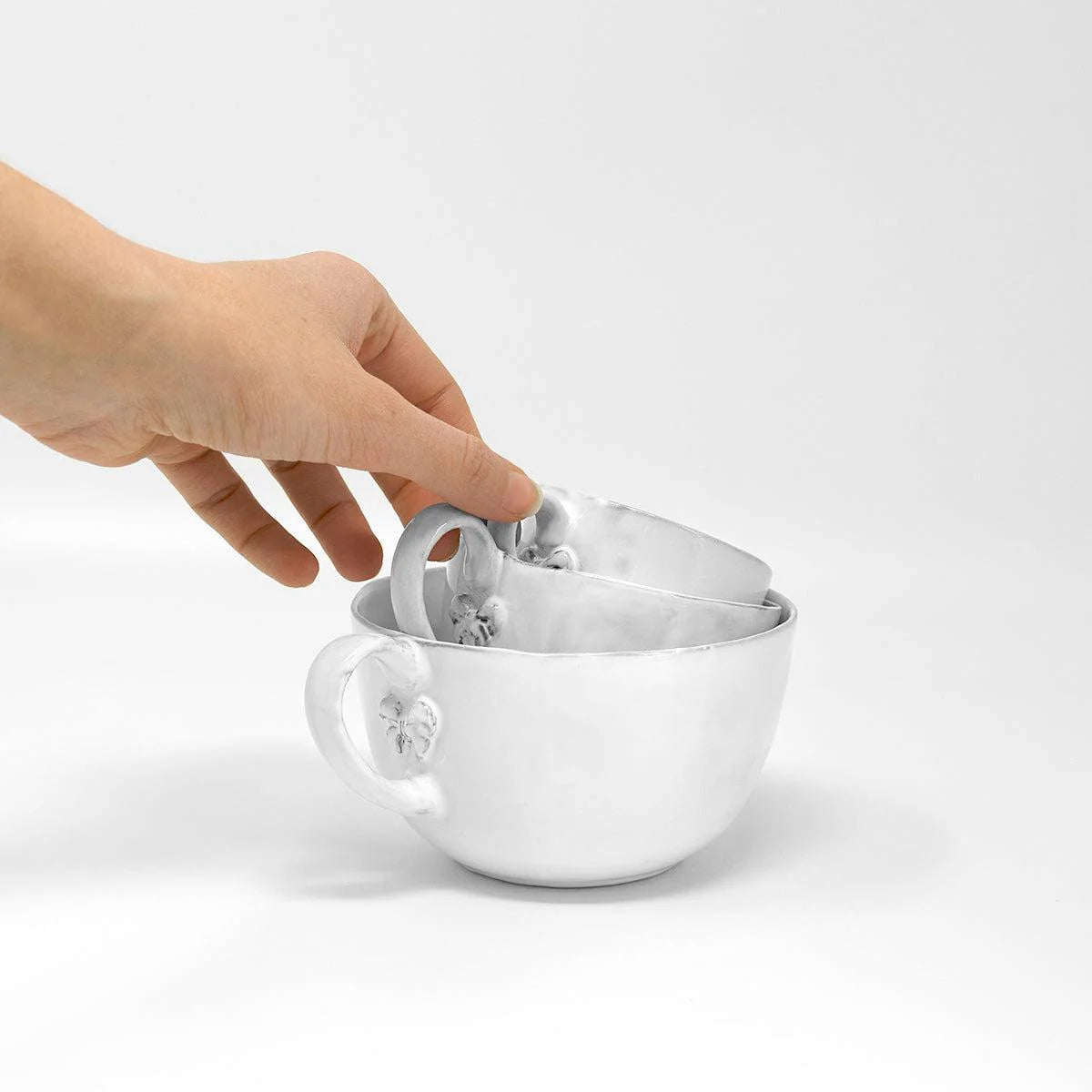 Marie-Antoinette knot cup with handle