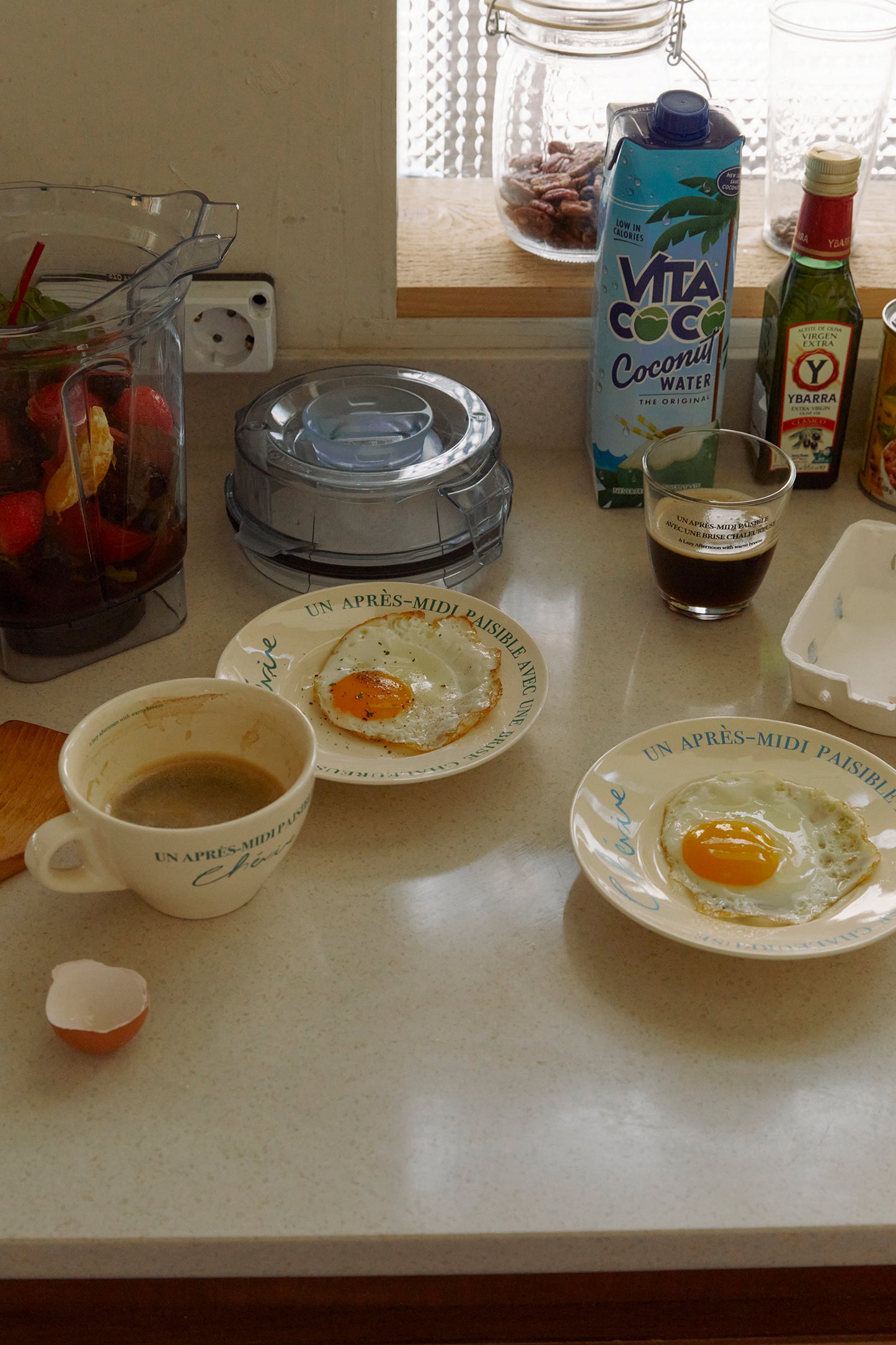 hotel827_serveware_plate