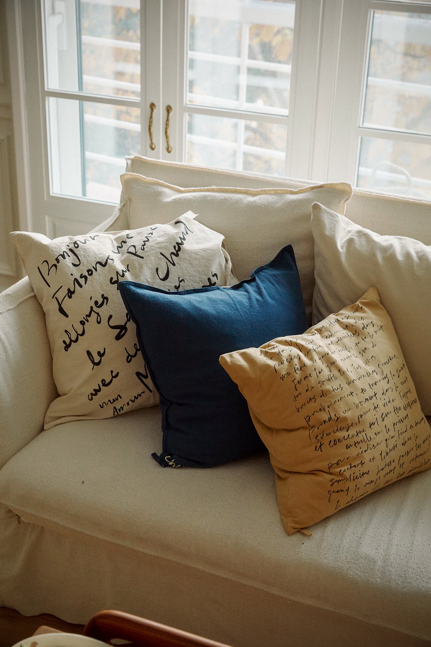 Le Silence Cushion Cover (Dijon)